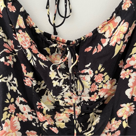Free People Hilary Smocked Floral Top/Ruched Sleeve/NWT M - Picture 6 of 9